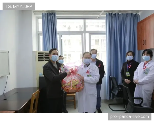 英格兰伤病动态：淘汰赛前后防人员情况受关注